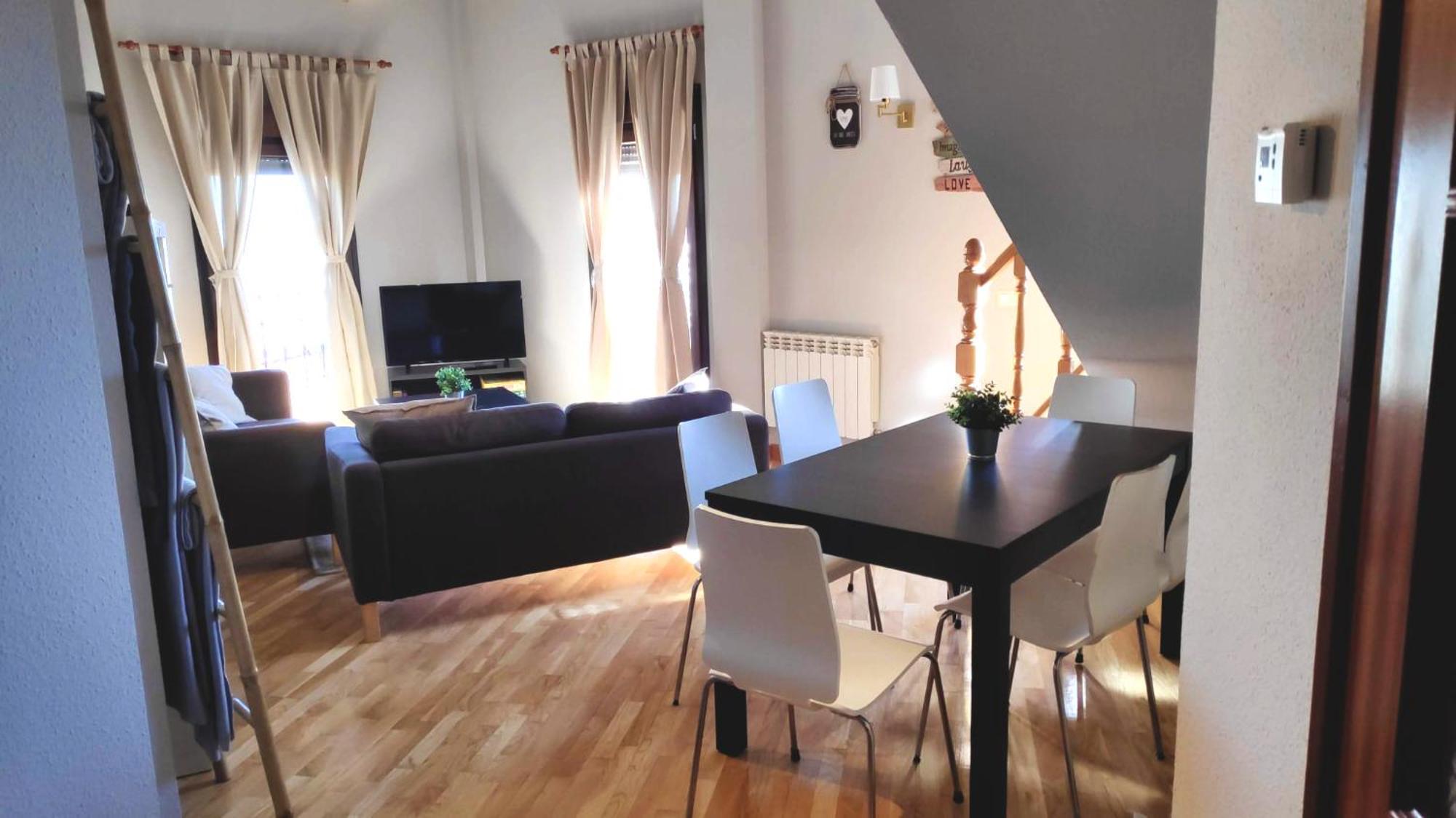 Apartamentos Go - Tordesillas House المظهر الخارجي الصورة